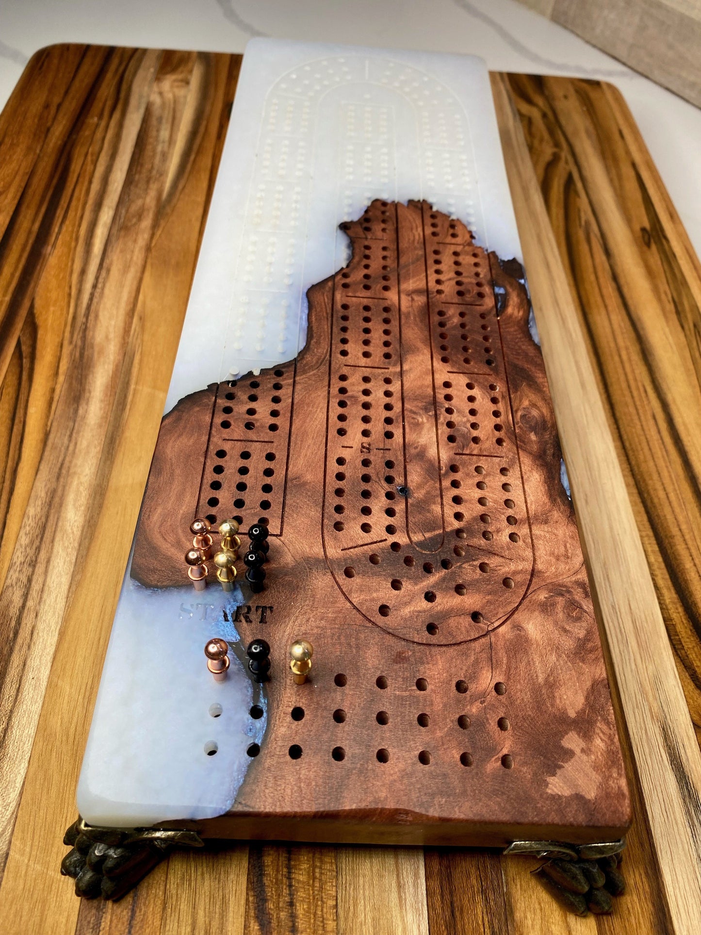 Icey Cribbage Board with Claw Feet
